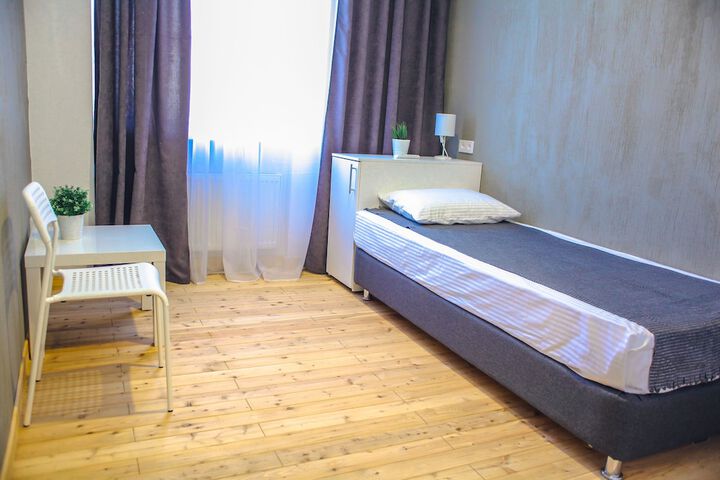 Room 10 of 40
