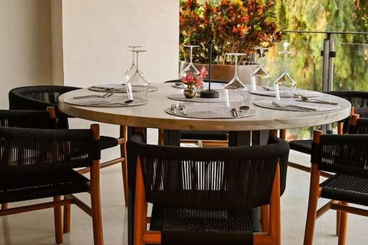 Dining 47 of 73