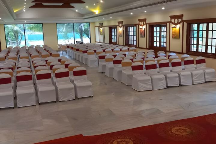 Ballroom/Hall 48 of 86