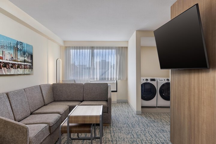Room 41 of 68