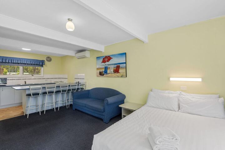 Room 7 of 56