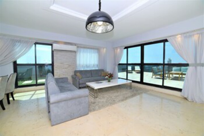 Room 16 of 29
