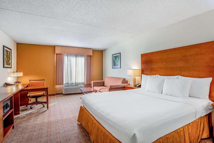 Standard | King Bed (14 of 21)