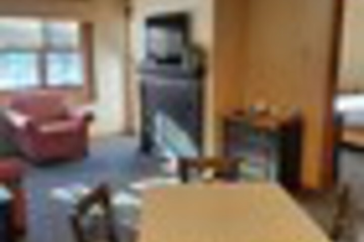 Room 50 of 279