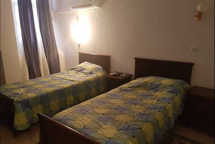 Room 6 of 14