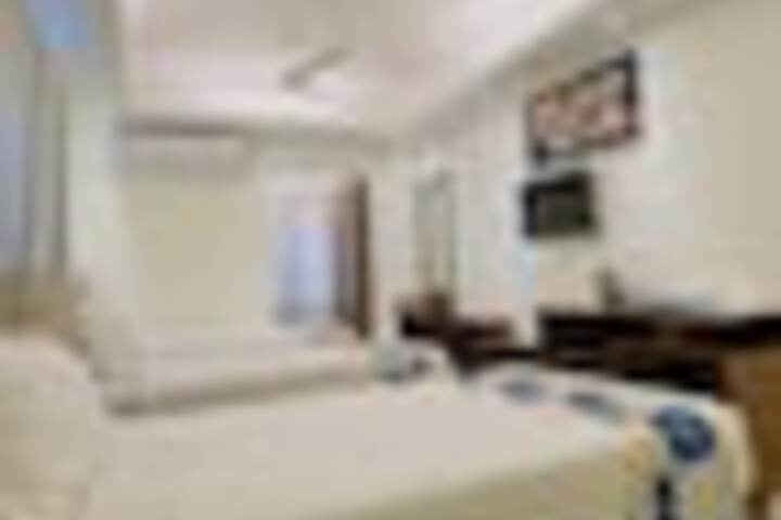 Room 95 of 117