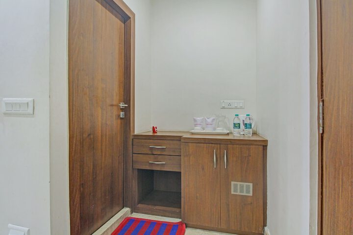 Room 30 of 69