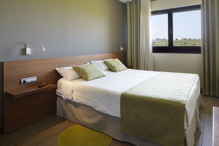 Room 6 of 36