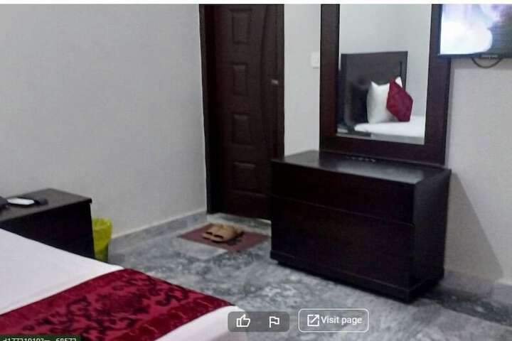 Room 4 of 4