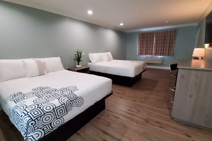 Basic Room 2 Queen Beds (3 of 5)