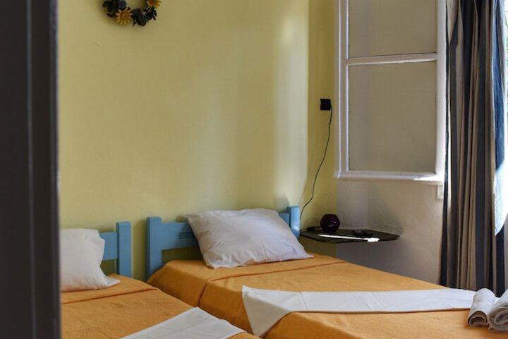 Room 15 of 44