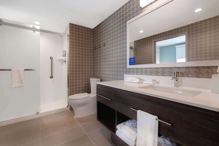 Bathroom shower
