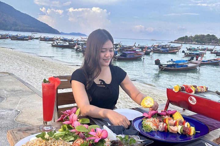 Dining 44 of 72