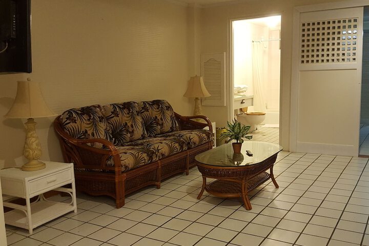 Room 14 of 32
