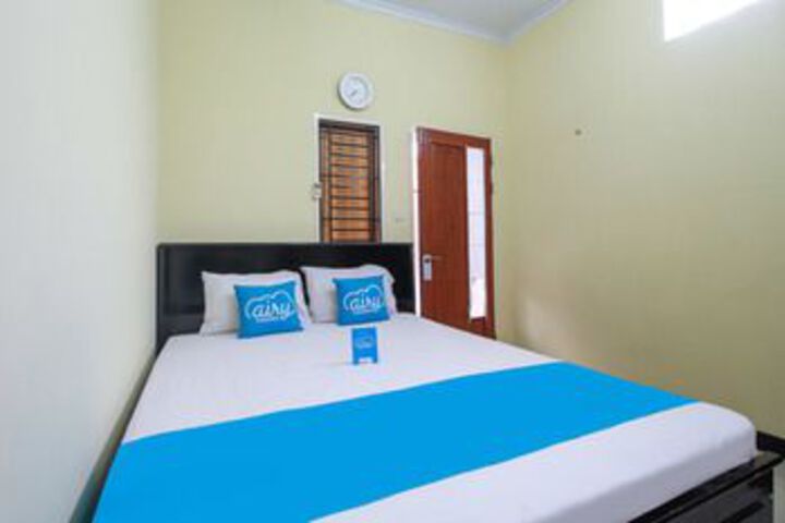 Room 4 of 10