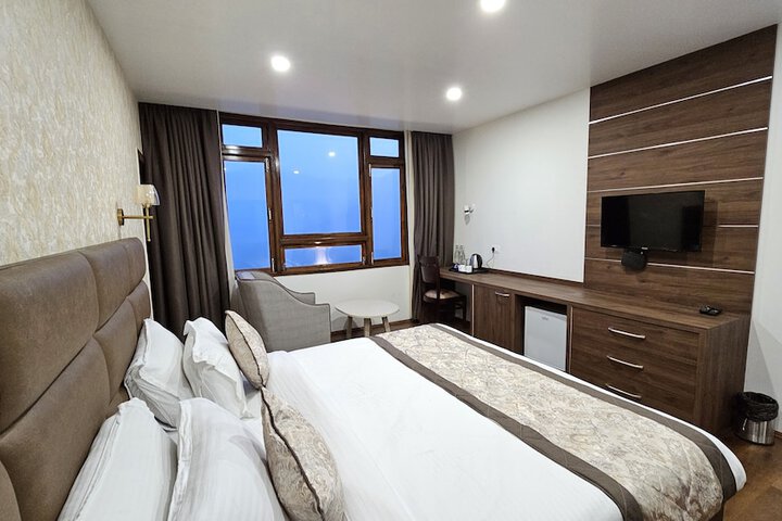 Room 26 of 62