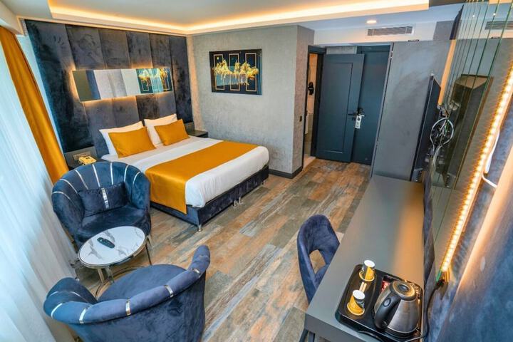 Room 15 of 24