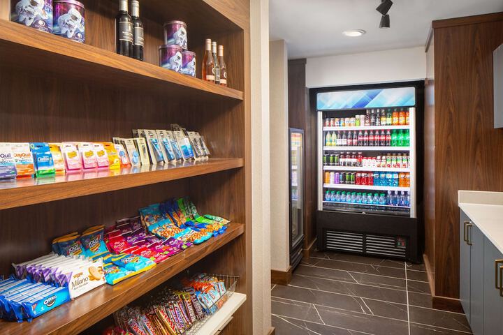 Snack bar