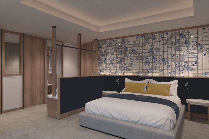 Room 7 of 32