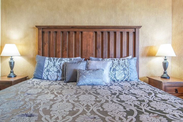Room 45 of 599