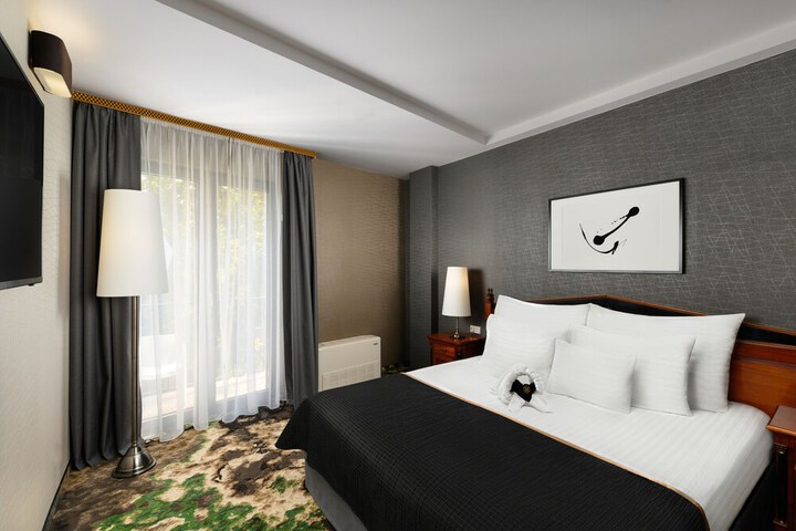 Room 14 of 47