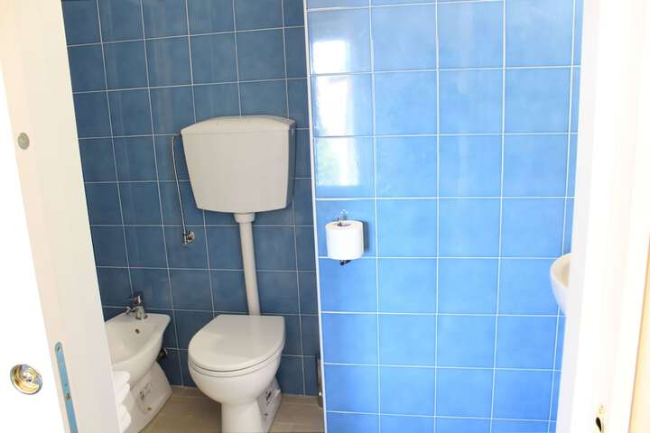 Room 74 of 136