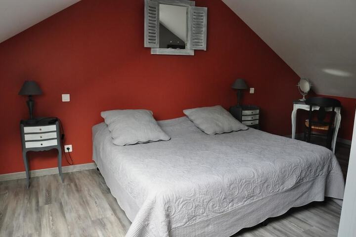 Room 4 of 35