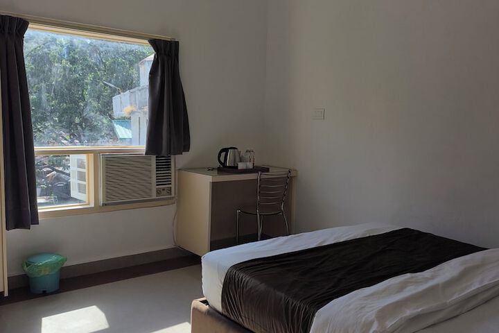 Room 16 of 95