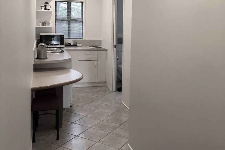 Room 9 of 40