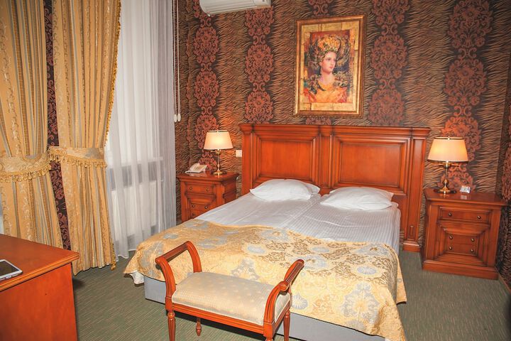 Room 19 of 113