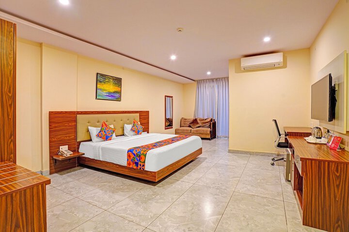Room 8 of 30