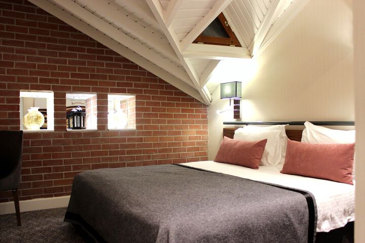 Room 19 of 130
