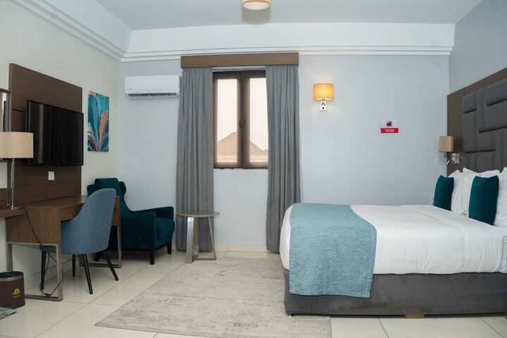 Room 6 of 20