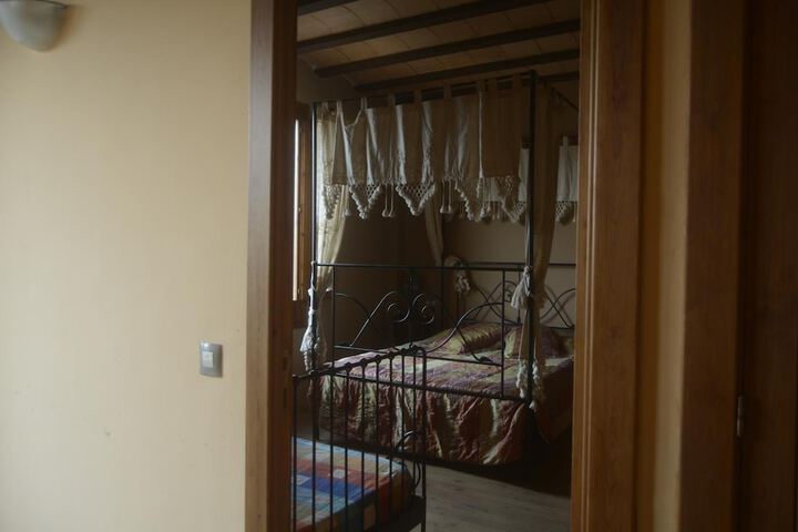 Room 9 of 51