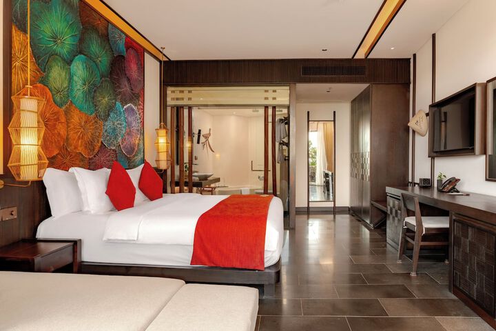 Room 54 of 303