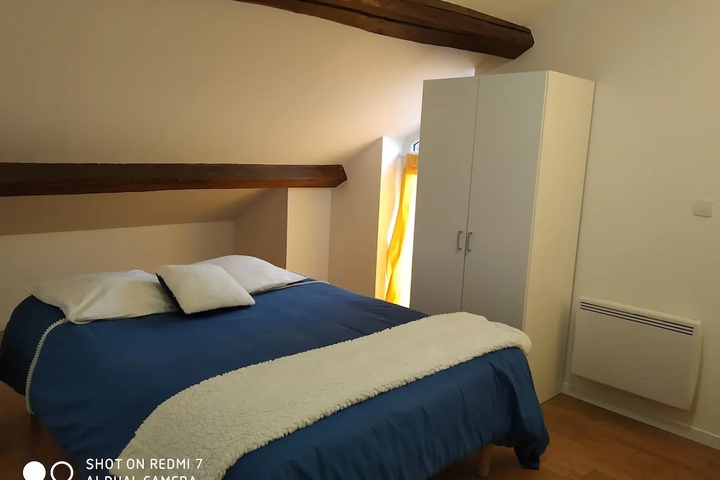 Room 3 of 12