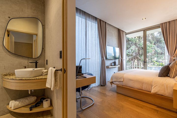 Room 14 of 29