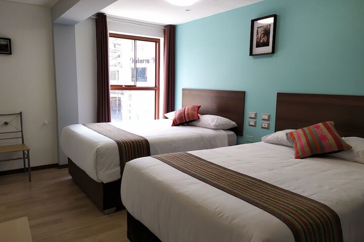 Room 13 of 32