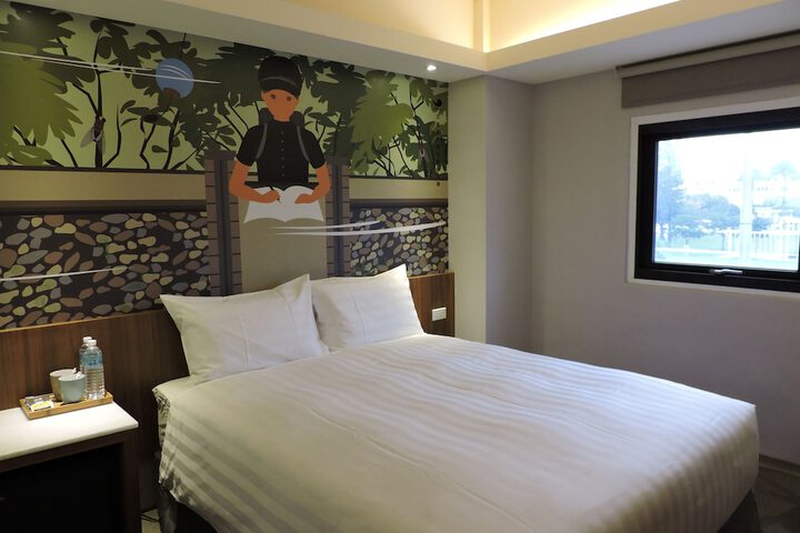 Room 17 of 87