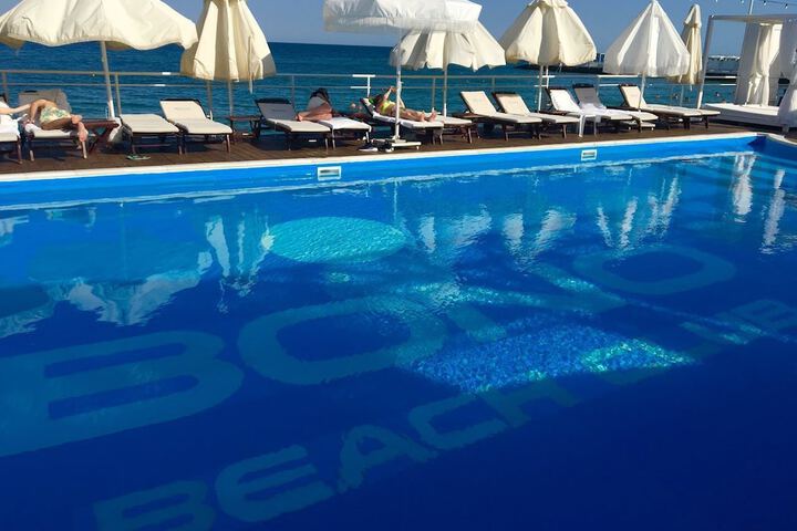Pool 17 of 26