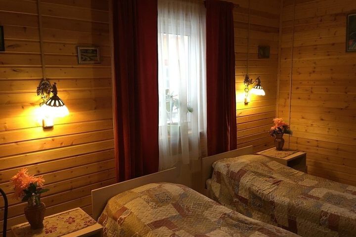 Room 4 of 46