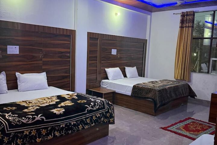 Room 9 of 23