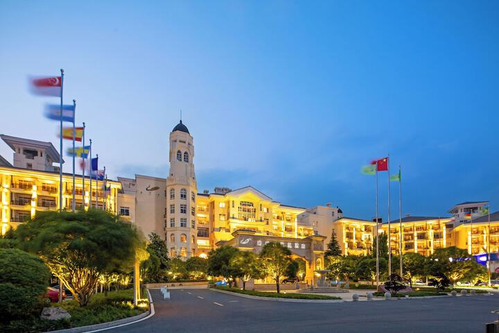 Image of COUNTRY GARDEN Chizhou Phoenix Hotel