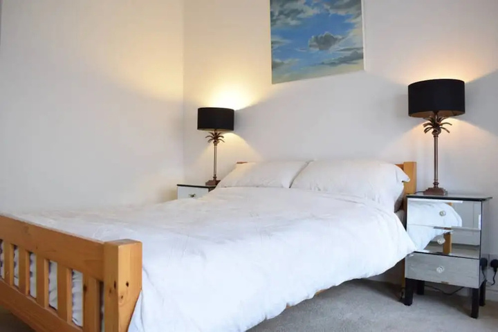 Room 2 of 12