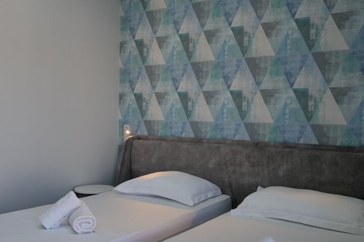 Room 5 of 46