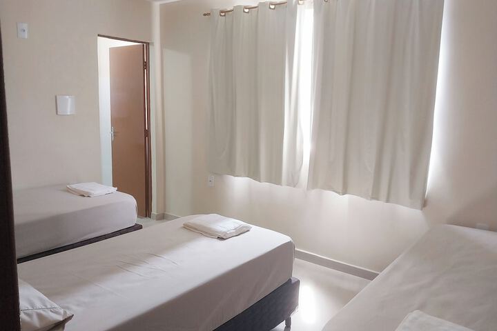 HOTEL HAWAII in Campos
