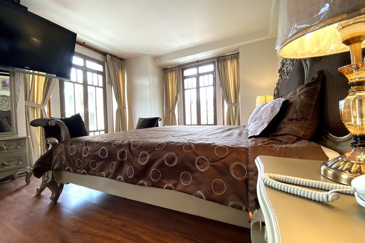 Room 11 of 61