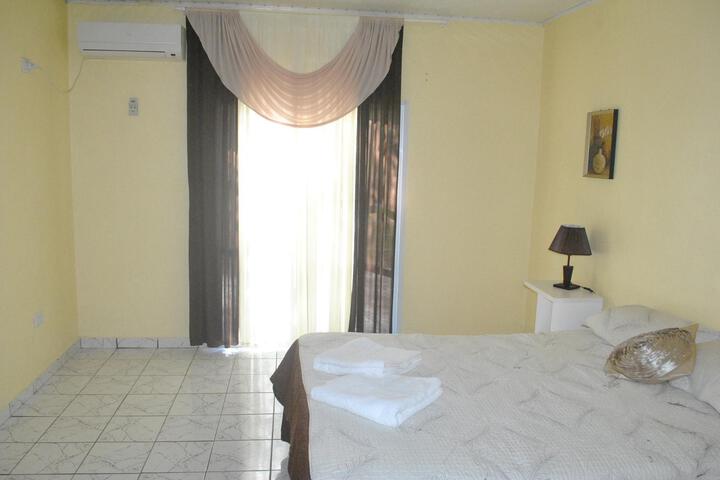 Room 75 of 108