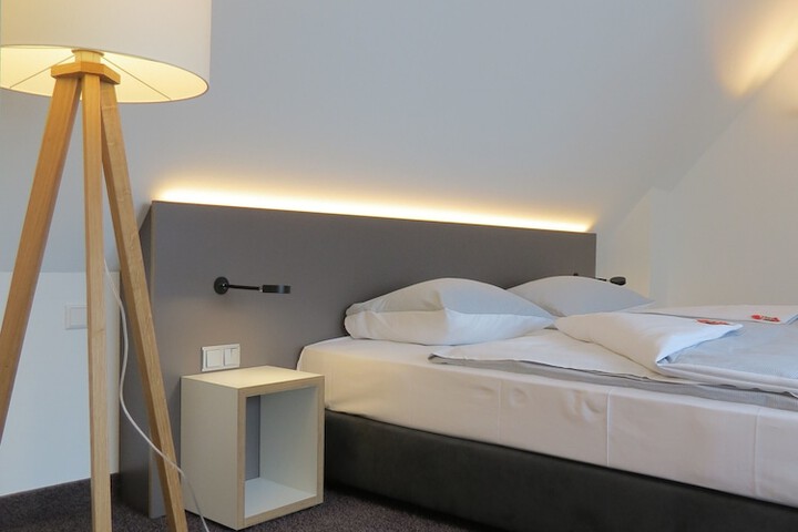 Room 49 of 125
