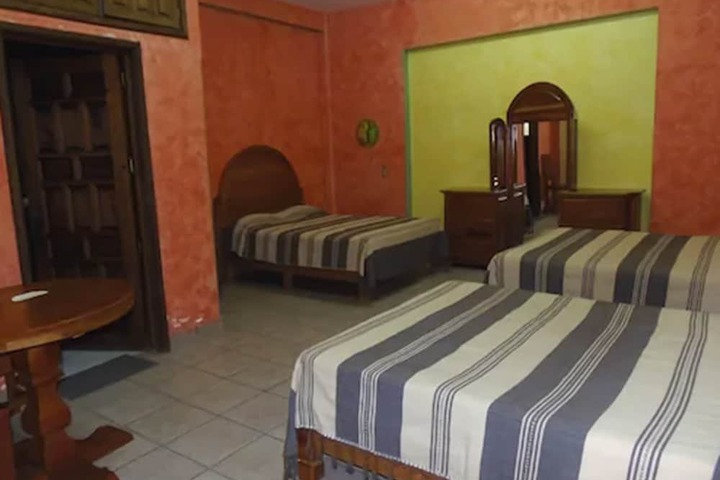 Room 9 of 41